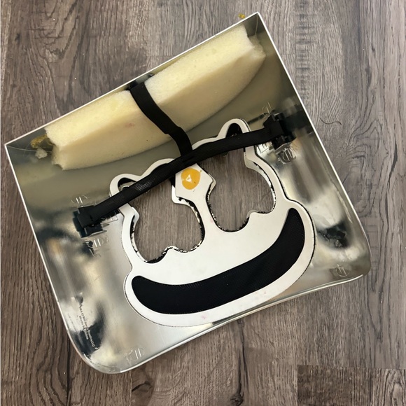 dj marshmallow mask for kids - Picture 2 of 2